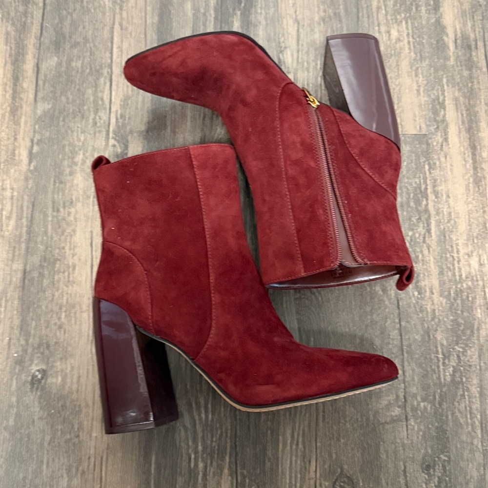 New w/out box : Vince Camuto Burgundy Red Block Heel Boots